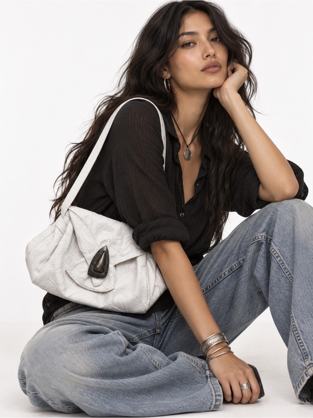 Vintage Italian Boho White Croc-Embossed Leather Shoulder Bag